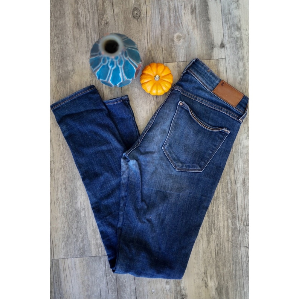 FINAL SALE HPx2!! 🎉🎉 EUC H&M Super Skinny Super Low Waist Jeans. Size 27.